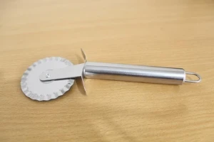 Pizza Cutter Round Shape Knife - Silver